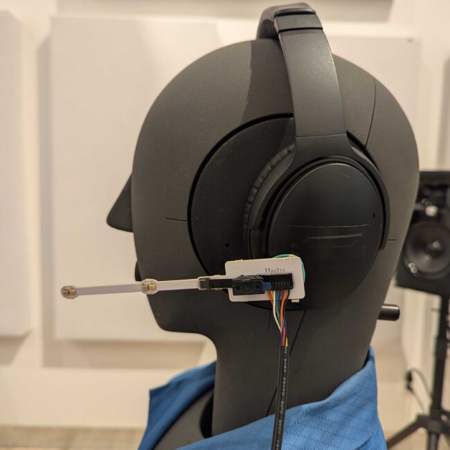 Mantis mounted to a headset